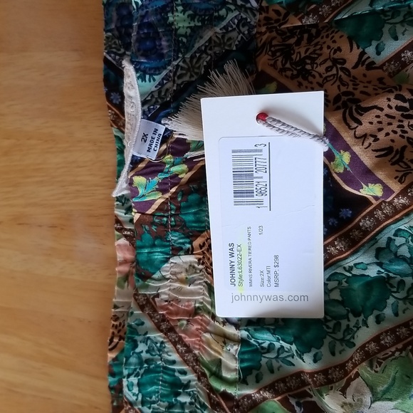 Johnny Was Rivera Tiered Wide Pants Plus Size 2X - Picture 11 of 15